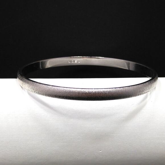 Vintage Monet Brushed Large Bangle Bracelet, Rhodium Plated, 1970s - Picture 5 of 10